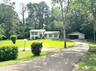 95 Melrose Montebello Pkwy, Natchez, MS 39120