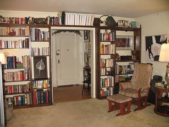 3rd image of 1346 Midland Ave APT 4I