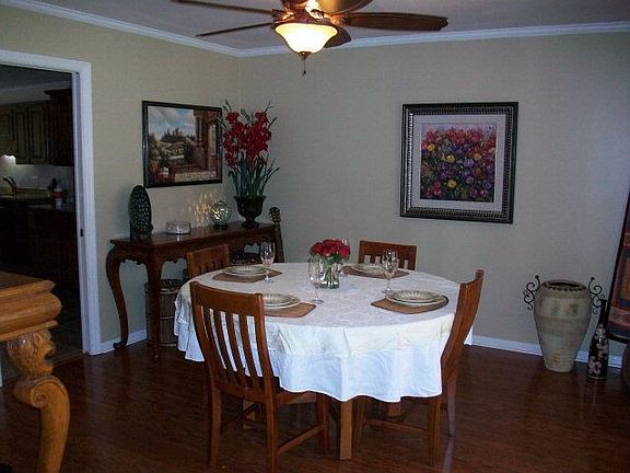 5th image of 1004 Woodward Cir