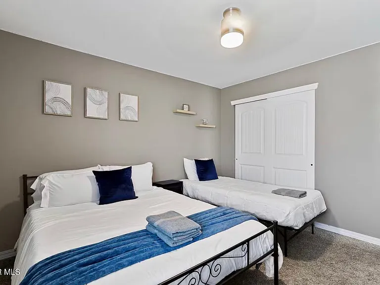 904 Cottage Pl — Photo 21