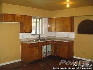 5th image of 302 Bertetti Dr
