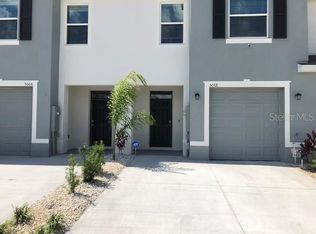 5068 Captain Davis Dr, Wimauma, FL 33598