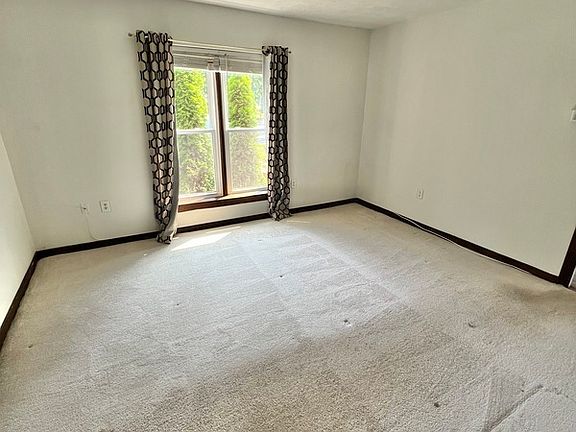 4th image of 6410 Belcroft Ct