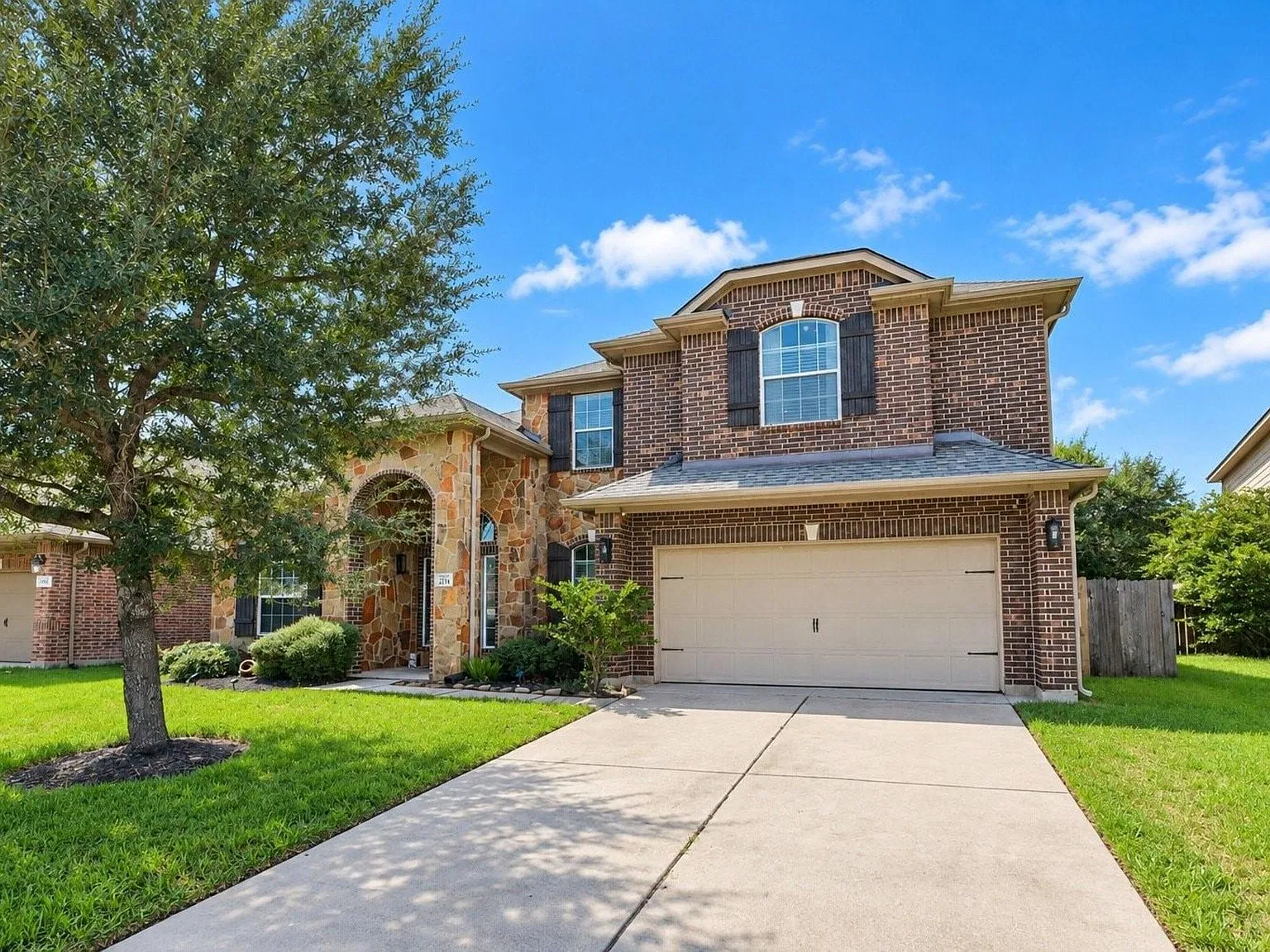 4 bed, 3.5 bath, 3282 sqft, $3,300 — Photo 3