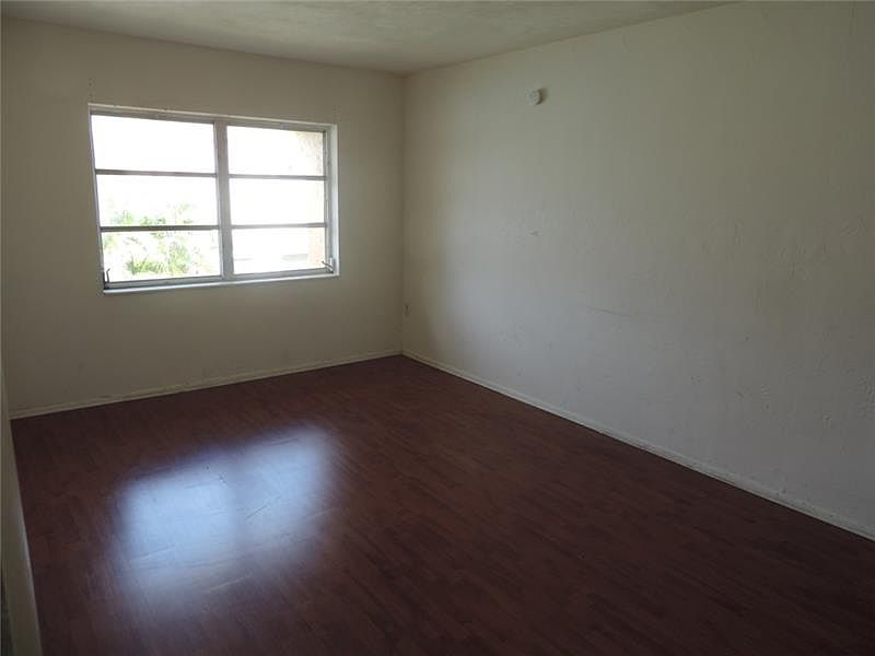 2nd image of 13900 SW 90th Ave #205