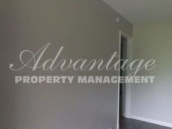 2nd image of 5093 Aureen Dr