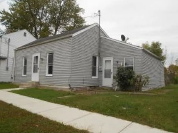 14567 Wood St, Moores Hill, IN 47032