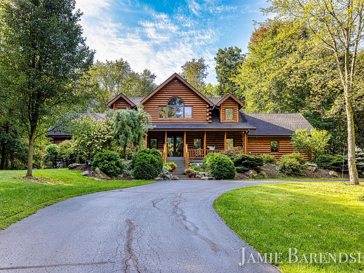 2920 Cooks Creek Dr NE, Grand Rapids, MI 49525 | Zillow