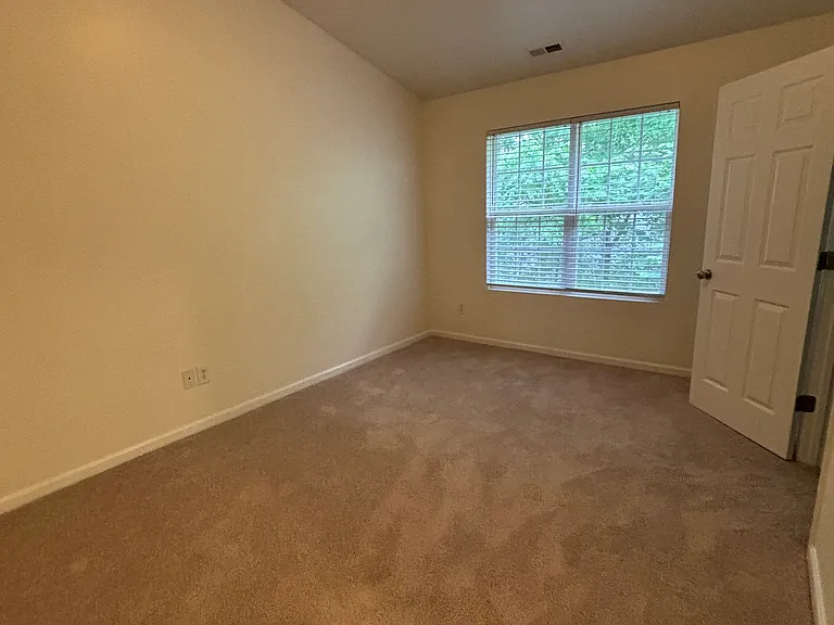 18 Sharpstone Ln — Photo 12