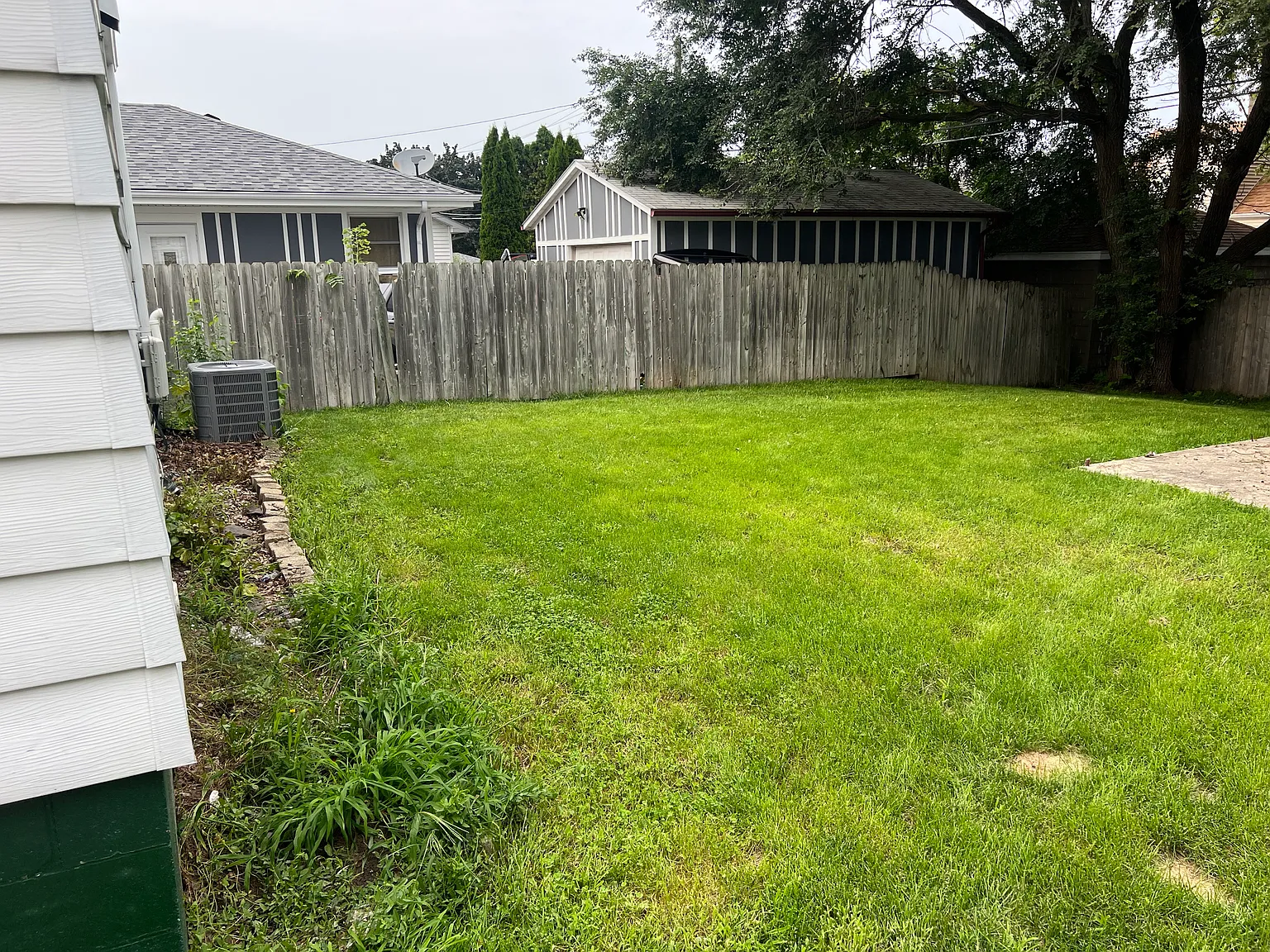 3 bed, 1146 sqft, $2,000 — Photo 2