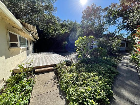 4th image of 12 Lawrence Drive