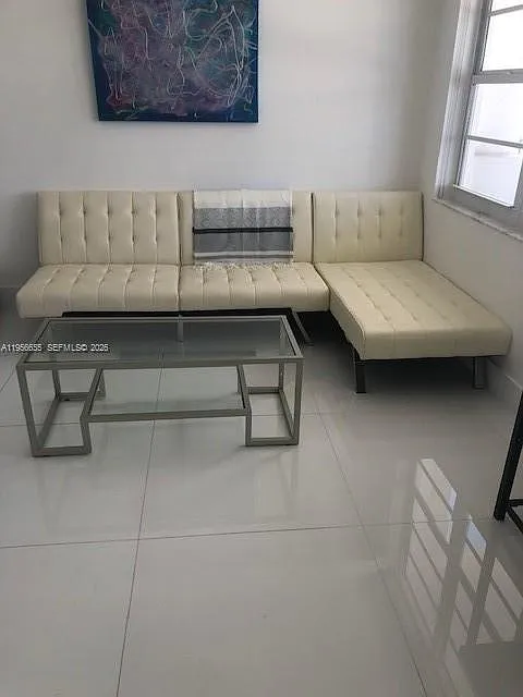 Decoplage Condo — Photo 4