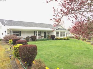 976 Glengary Loop Rd, Roseburg, OR 97470