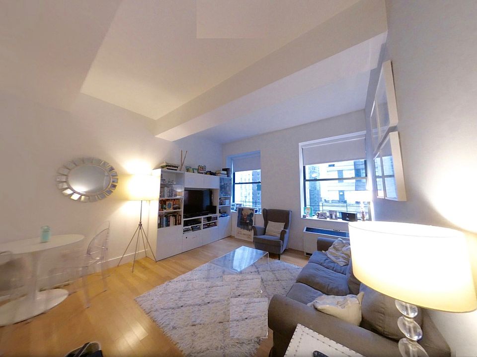 1st image of 99 John St APT 1805