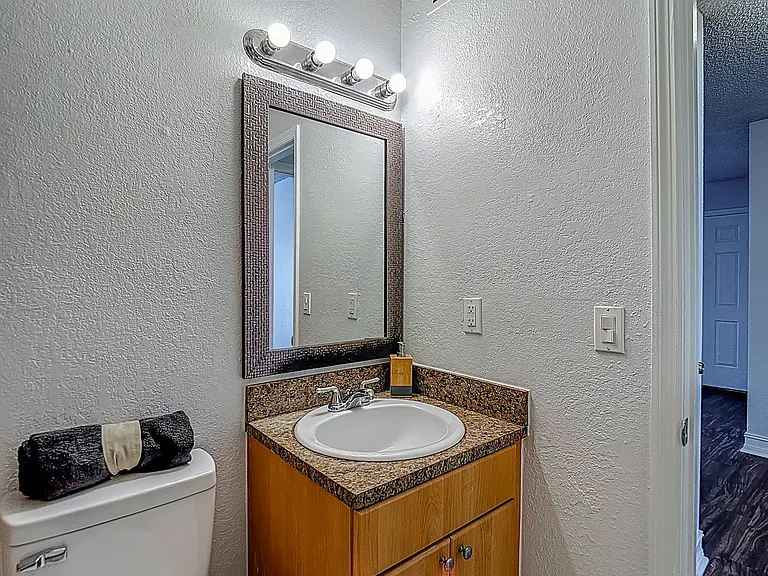 21032 Voyager Blvd #8 — Photo 16