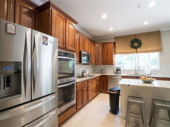 4th image of 5800 Lake Melrose Dr