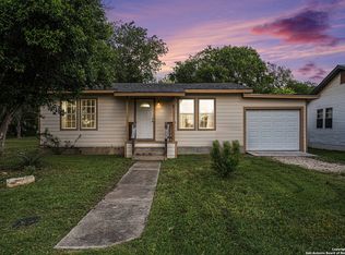 305 Kneupper St, Converse, TX 78109