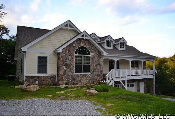 1st image of 265 Strickland Dr