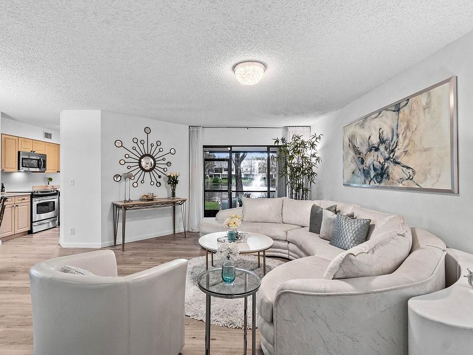 1st image of 2301 Aspen Way #2301