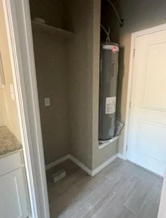 5th image of 15 College St