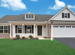 272 Copper Beech Ln, Womelsdorf, PA 19567