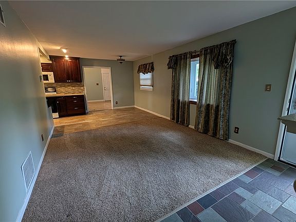2nd image of 15 Wexford Rd