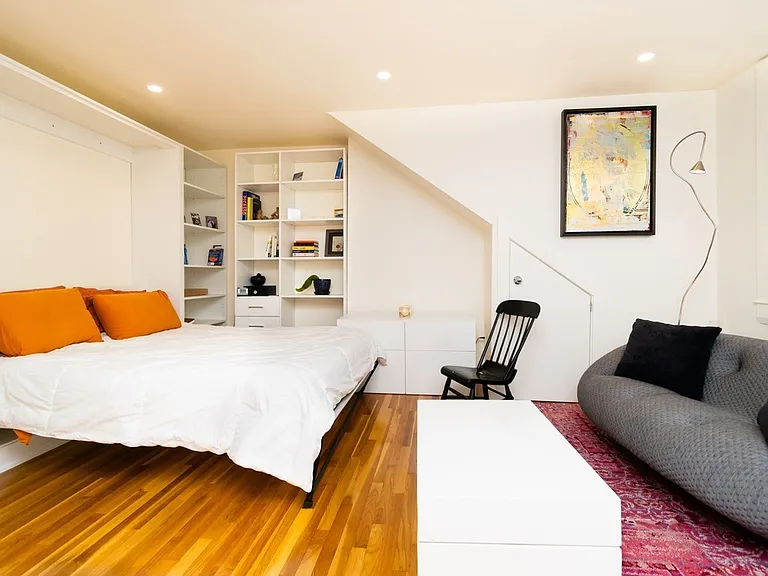 10-12 Winchester St #3 — Photo 9