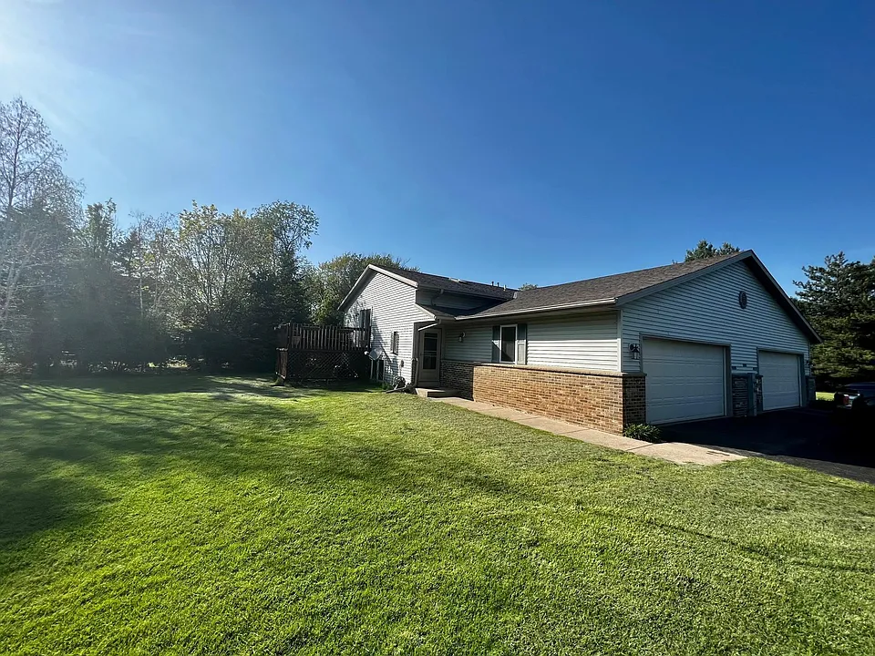 W381N6347 Florence Ln