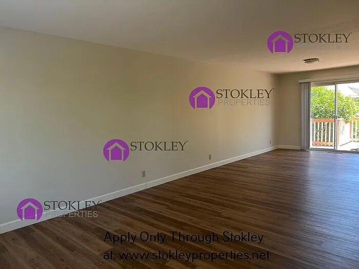 4045 Rhoda Way — Photo 9