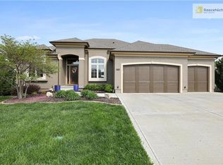 1211 Kingsland Cir, Raymore, MO 64083