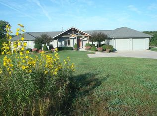 15225 161st St, Bonner Springs, KS 66012
