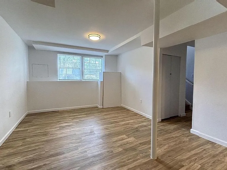 8106 Rhode Island Ave — Photo 16