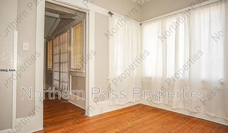 7600 Franklin Dr — Photo 10