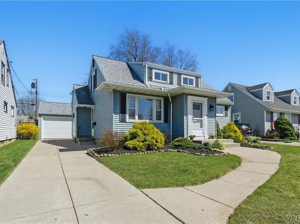 15 Westfall Dr, Tonawanda, NY 14150