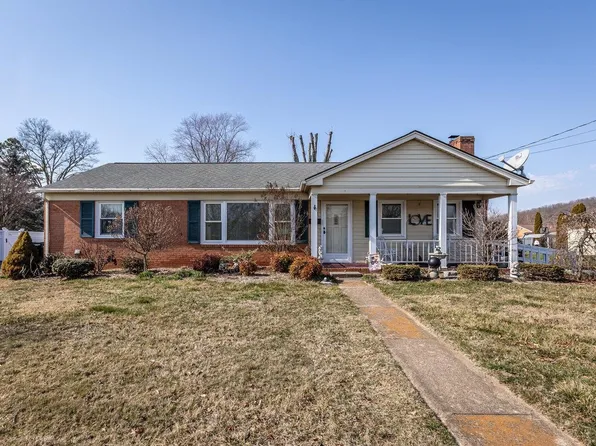 307 NW View St, Bridgewater, VA 22812