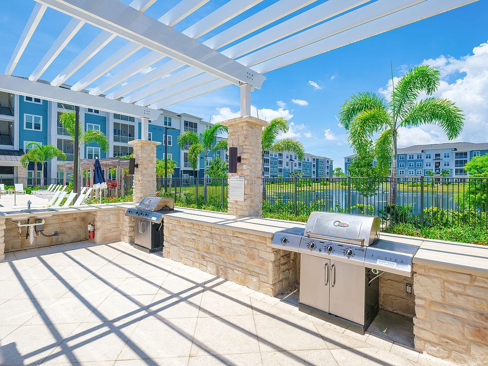 Vue at Belleair apartments community photo