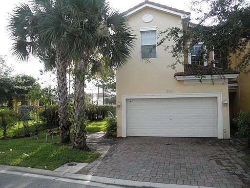 1st image of 994 Pipers Cay Dr #1