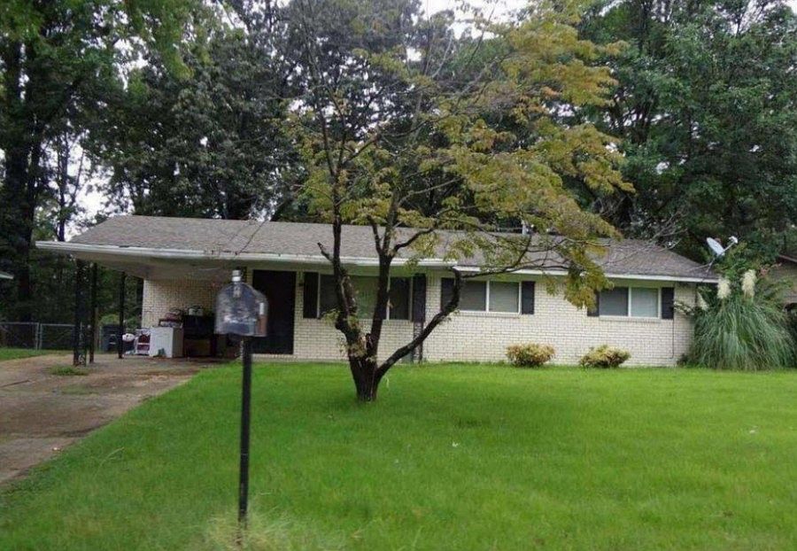 1st image of 118 Cloverdale Blvd