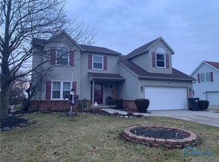 1204 Wildflower Dr, Metamora, OH 43540