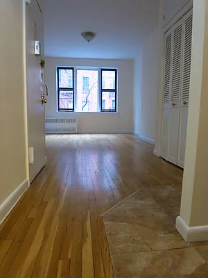 Rented by City & Suburban | media 7