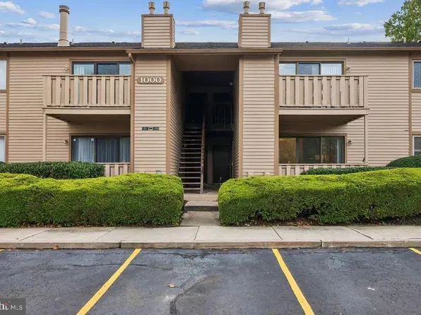 1001 Woodhollow Dr, Marlton, NJ 08053