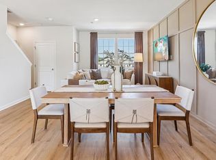 105 Clinton St, Sicklerville, NJ 08081