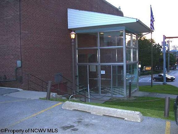 2nd image of 494 Spruce St