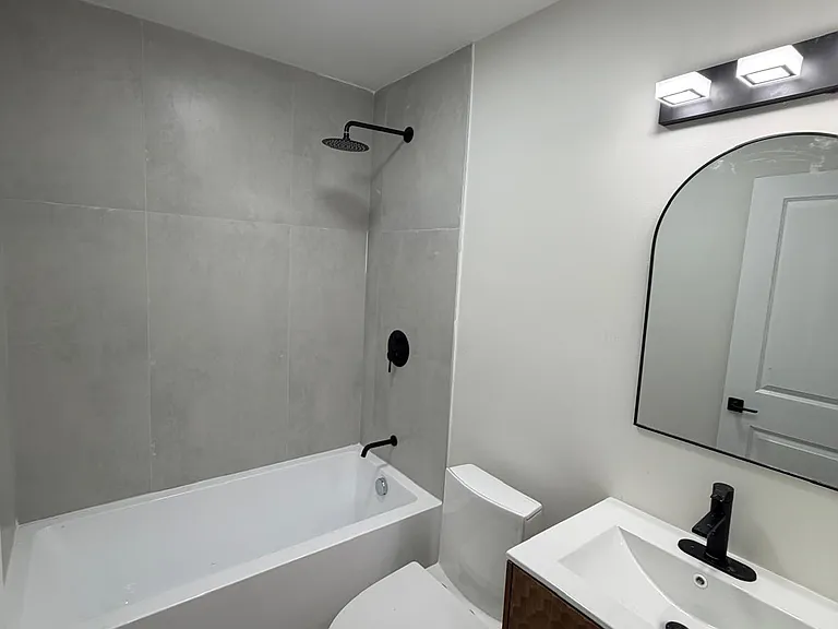 53 Lincoln Park #3C — Photo 3