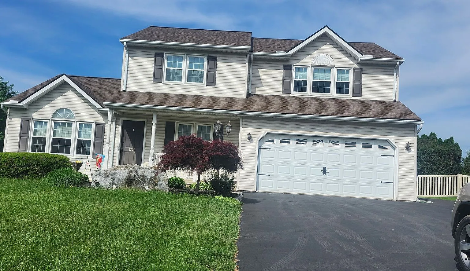 Beautiful Lititz Single Family Home — Photo 1