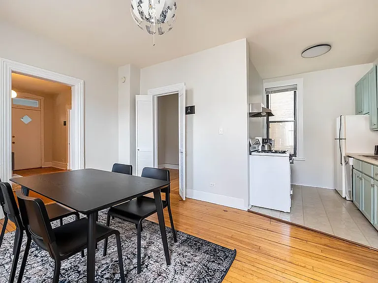 2345 N Bosworth Ave #1R — Photo 11