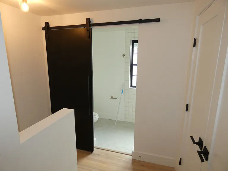 1401 Charles St #C — Photo 6