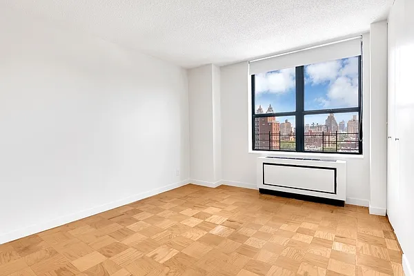 Rented by Cooper & Cooper Real Estate | media 20