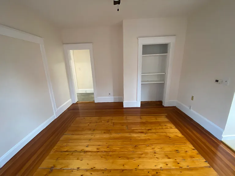 33 Everett Ave #1 — Photo 1