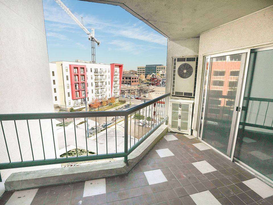 1st image of 900 19th Ave S APT 504